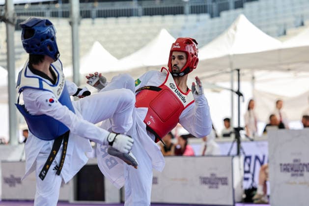 IPA85394318 - W.H. Jung (Korea) vs E. Pontese (Brazil) -68kg, Roma World Taekwondo Grand Prix 2026 during World Taekwondo Roma Grand Prix 2026, Taekwondo match in Rome, Italy, June 06 2026  Copyright: xLuigixMariani IPAxSportx xx 85394318