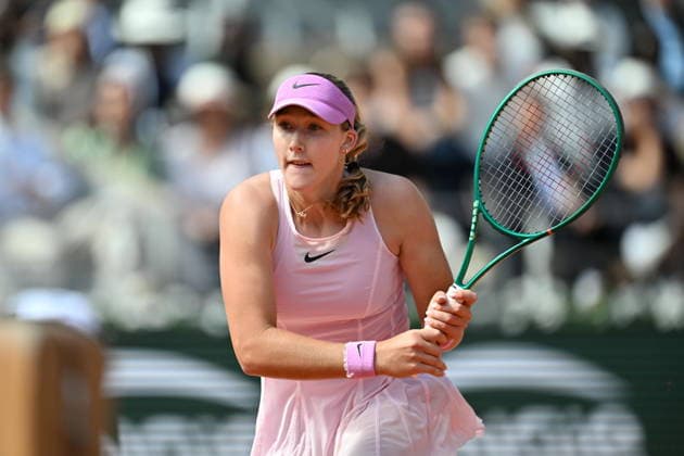 2026 French Open (Roland-Garros) - Women s singles final PARIS, FRANCE - JUNE 06: Mirra Andreeva in action against Maja Chwalinska (not seen) of Poland during the women s final singles match on day 14 of the French Open tennis tournament on Court Philippe-Chatrier at the Roland-Garros Complex in Paris, France on June 6, 2026. Mustafa Yalcin Anadolu Paris France. Editorial use only. Please get in touch for any other usage.  Copyright: x2026xAnadoluxMustafaxYalcinx