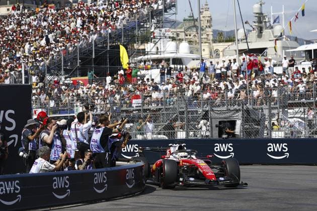 MONACO - Max Verstappen Charles Leclerc (Ferrari) during qualifying at the Circuit de Monaco ahead of the Monaco Grand Prix. SEM VAN DER WAL ANP xVIxANPxSportx xxANPxIVx 560279679 originalFilename: 560279679.jpg