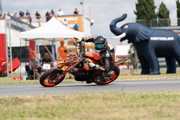 IPA85395670 - Avila Cortes Julen (ESP) - KTM - KTM MTR Team during FIM Supermoto World Championship, WM, Weltmeisterschaft 2026 - Grand Prix of Piemonte, Supermoto race in Busca, Italy, June 06 2026  Copyright: xSilvanoxMarcoxCesario IPAxSportx xx 85395670