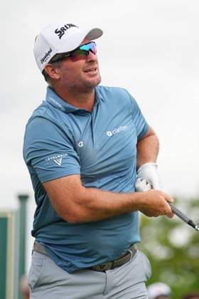 DUBLIN, OH - JUNE 06: Ryan Fox of New Zealand plays his shot from the first tee during third round of the Memorial Tournament on June 06, 2026 at the Muirfield Village Golf Club in Dublin, Ohio. (Photo by Jason Mowry Icon Sportswire) GOLF: JUN 06 PGA, Golf Herren the Memorial Tournament presented by Workday EDITORIAL USE ONLY Icon260606008