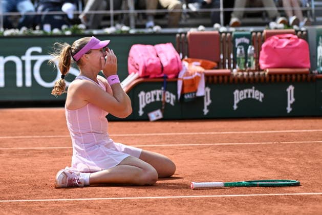 2026 French Open (Roland-Garros) - Women s singles final PARIS, FRANCE - JUNE 06: Mirra Andreeva celebrates after winning the women s final singles match against Maja Chwalinska (not seen) of Poland on day 14 of the French Open tennis tournament on Court Philippe-Chatrier at the Roland-Garros Complex in Paris, France on June 6, 2026. Mustafa Yalcin Anadolu Paris France. Editorial use only. Please get in touch for any other usage.  Copyright: x2026xAnadoluxMustafaxYalcinx