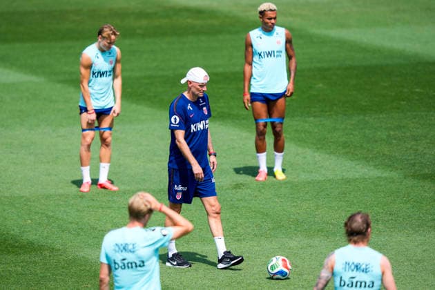 World Cup 2026 Greensboro, USA 20260606 Norways national team manager Stale Solbakken during training with the Norwegian mens national football team at The University of North Carolina Greensboro UNCG Photo Fredrik Varfjell NTB Greensboro USA EDITORIAL USE ONLY RESTRICTED USE FOR BETTING COMPANIES  Copyright: xFredrikxVarfjellx xNTBx