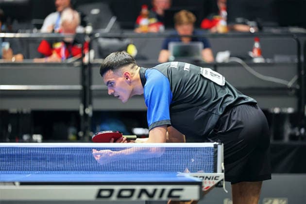 Anca Vadimir beim Service. GER Erfurt TT Finals 2026 Deutsche Meisterschaft, Tischtennis Messehalle Erfurt 06.06.2026. GER Erfurt TT Finals 2026 Deutsche Meisterschaft, Tischtennis Messehalle Erfurt 06.06.2026 Thueringen Deutsche Meiterschaft 06.06.2026 Erfurt Copyright: xEibner-Pressefoto JoergxHirschx EP_JHH