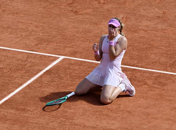 Franch Open 2026 French Open Paris Roland Garros Day 14 06.06.2026 Mirra Andreeva (xxx) wins Ladies Singles final Photo:- Roger Parker International Sports Fotos Ltd PARIS FRANCE Copyright: xx