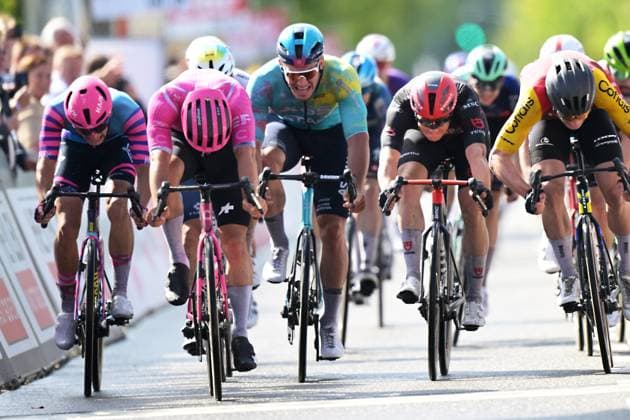 British Noah Hobbs of EF Education-EasyPost wins the sprint in the Heistse Pijl cycling race, 187,5km from Vosselaar to Heist-op-den-Berg, Saturday 06 June 2026. DAVIDxPINTENS  x176311262x