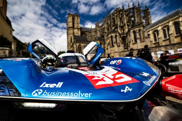 24 HEURES DU MANS 2026 - CITY CENTRE PARADE GOUNON Jules (fra), Alpine Endurance Team, Alpine A424 35, Hypercar, action during the City Center Parade of the 24 Hours of Le Mans 2026, 3rd round of the 2026 FIA World Endurance Championship, on June 6, 2026 in Le Mans, France - Le MansFrance  Copyright: xJULIENxDELFOSSEx
