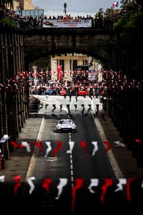 24 HEURES DU MANS 2026 - CITY CENTRE PARADE 62 AL-KHELAIFI Abdulla (qat), HANSES Julian (ger), ALESI Giuliano (fra), Team Qatar by Iron Lynx, Mercedes-AMG LMGT3 62, LM GT3, action during the City Center Parade of the 24 Hours of Le Mans 2026, 3rd round of the 2026 FIA World Endurance Championship, on June 6, 2026 in Le Mans, France - Le MansFrance Copyright: xCharlyxLopezx