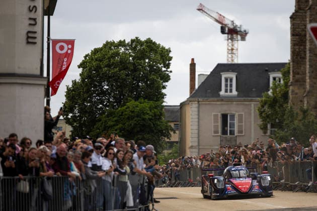 24 HEURES DU MANS 2026 - CITY CENTRE PARADE 04 KURTZ George (usa), QUINN Alexander (gbr), HEINRICH Laurin (ger), Crowdstrike Racing by APR, Oreca 07 Gibson 4, LMP2 Pro-AM, action during the City Center Parade of the 24 Hours of Le Mans 2026, 3rd round of the 2026 FIA World Endurance Championship, on June 6, 2026 in Le Mans, France - Le MansFrance Copyright: xJULIENxDELFOSSEx