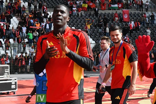 260606 Belgium vs Tunisia Belgium™s player greet the public after friendly football game between the national teams of Belgium, called the red devils and Tunisia ahead of the FIFA World Cup, WM, Weltmeisterschaft, Fussball 2026 on June 6 , 2026 in Brussel, Belgium. (Photo by Jill Delsaux Isosport) Brussel Belgium  Copyright: xJillxDelsauxx DSC_8546