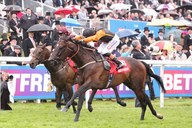 Derby Day Epsom Arklow Lad ridden by Harry Davies (Black, Orange seams and sleeves) wins the Betfred Dash Handicap on Derby Day during the Derby Festival at Epsom Racecourse, Epsom 06 06 2026 UK Newspapers OUT Copyright: xMarkxChappellx FIL-23541-0025