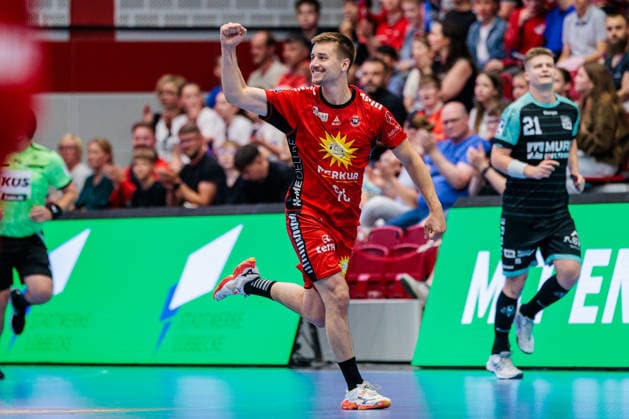 Tim Roman Wieling (TuS N-Luebbecke, 96) jubelt ueber einen Torerfolg GER, TuS N-Luebbecke vs. HC Oppenweiler Backnang, Handball, 2. Bundesliga, 34. Spieltag, Spielzeit 2025 2026, 06.06.2026 GER, TuS N-Luebbecke vs. HC Oppenweiler Backnang, Handball, 2. Bundesliga, 34. Spieltag, Spielzeit 2025 2026, 06.06.2026 Luebbecke Copyright: xEibner-Pressefoto JanxRollingerx EP_JSK