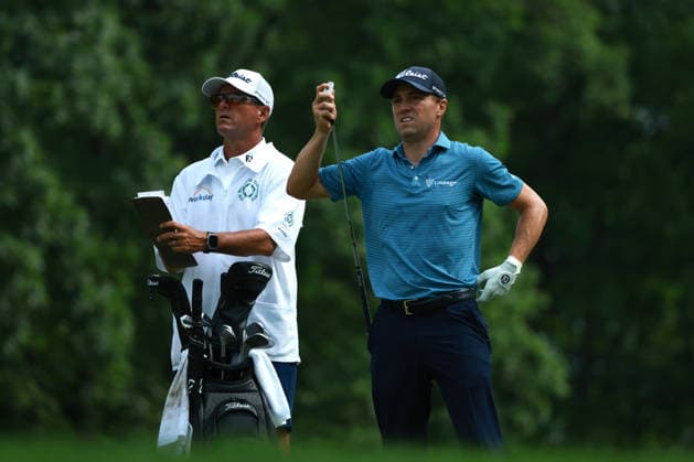 The Memorial Tournament DUBLIN, OHIO - JUNE 06: Justin Thomas pulls a club from his bag as he prepares to play a shot on the 9th hole during the third round of The Memorial Tournament presented by Workday at Muirfield Village Golf Club in Dublin, Ohio, USA on Saturday, June 6, 2026. Dublin Ohio United States  Copyright: xJorgexLemusx originalFilename:lemus-thememor260606_npiK6.jpg