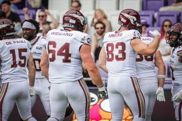 AMERICAN FOOTBALL - AFLE, Vikings vs Fire VIENNA,AUSTRIA,06.JUN.26 - AMERICAN FOOTBALL - AFLE, American Football League Europe, Vienna Vikings vs Rhein Fire. Image shows the rejoicing of Fire.  GEPAxpictures xDavidxBitzan
