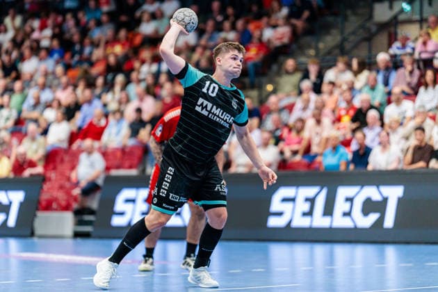 Nick Froehlich (HC Oppenweiler Backnang, 10) fuehrt einen Siebenmeter aus und trifft GER, TuS N-Luebbecke vs. HC Oppenweiler Backnang, Handball, 2. Bundesliga, 34. Spieltag, Spielzeit 2025 2026, 06.06.2026 GER, TuS N-Luebbecke vs. HC Oppenweiler Backnang, Handball, 2. Bundesliga, 34. Spieltag, Spielzeit 2025 2026, 06.06.2026 Luebbecke Copyright: xEibner-Pressefoto JanxRollingerx EP_JSK