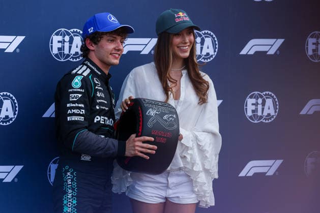 IPA85400656 - Pole position qualifier Kimi Antonelli of Italy and Mercedes-AMG Petronas Formula One Team W17 (12) receives his Pirelli Pole Position award from Eileen Gu during F1 Grand Prix of Monaco 2026 - Pole Position at Circuit de Monaco in Monte-Carlo, Monaco  Copyright: xFabrizioxCarabelli IPAxSportx xx 85400656