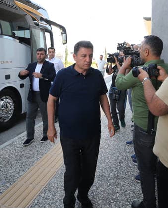 Iran National Football Team departs Antalya for 2026 FIFA World Cup, WM, Weltmeisterschaft, Fussball after training camp ANTALYA, TURKIYE - JUNE 6: Head Coach of Iran Amir Ghalenoei arrives CIP Terminal at Antalya Airport before departing for Tijuana, Mexico as part of Iranian national soccer team s preparations for the 2026 FIFA World Cup after completing its training camp in Antalya, Turkiye on June 6, 2026. Fatih Hepokur Anadolu Antalya Turkey. Editorial use only. Please get in touch for any other usage.  Copyright: x2026xAnadoluxFatihxHepokurx