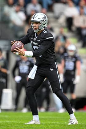 AMERICAN FOOTBALL - EFA, Raiders vs Galaxy INNSBRUCK,AUSTRIA,06.JUN.26 - AMERICAN FOOTBALL - EFA, European Football Alliance, Raiders Tirol vs Frankfurt Galaxy. Image shows Steven Krajewski (Raiders).  GEPAxpictures xDanielxSchoenherr