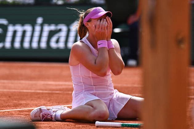 Andreeva Wins French Open as Chwalinska Fairytale Ends - Paris Mirra Andreeva (RUS) wins her first title at the 2026 Roland-Garros tournament in Paris, France, on June 6, 2026. Photo by Corinne Dubreuil ABACAPRESS.COM Paris France  Copyright: xDubreuilxCorinne ABACAx