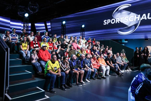 Fussball, DFB-Pokal Saison 2026 2027 DFB-Pokalauslosung zur 1.Runde 06.06.2026, Deutsches Fussballmuseum Fans im Publikum Dortmund Deutsches Fussballmuseum Nordrhein-Westfalen Deutschland