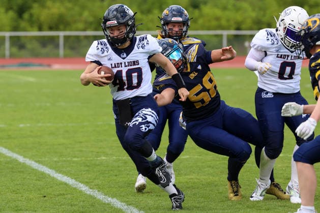 2026_06_06 , Kobras Ladies vs Braunschweig Lions, GFL-Frauen, Stadion Wilmersdorf Melina Bergt (Lady Lions Braunschweig, 40) laeuft selbst