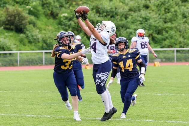 2026_06_06 , Kobras Ladies vs Braunschweig Lions, GFL-Frauen, Stadion Wilmersdorf Alicia Sorge (Lady Lions Braunschweig, 44) faengt den Pass