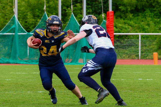 2026_06_06 , Kobras Ladies vs Braunschweig Lions, GFL-Frauen, Stadion Wilmersdorf Susanne Rojahn (Kobra Ladies, 24) mit dem Ball