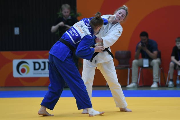 Deutsche Judo-Meisterschaft 2026 am 06.06.2026 in der Sporthalle an der Krefelder Straße in Duisburg Frauen -57KG Lisa Hiller ( weiss ) - Kathrin Krause ( blau )