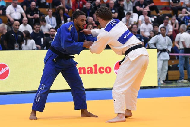 Deutsche Judo-Meisterschaft 2026 am 06.06.2026 in der Sporthalle an der Krefelder Straße in Duisburg Finale Männer -73KG Jano Rübo ( weiss ) - Kevin Abetshauser ( blau )