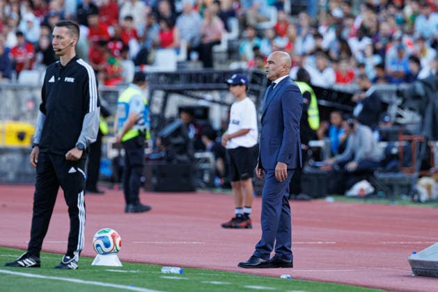 Head Coach Roberto Martinez seen during International Friendly, Länderspiel, Nationalmannschaft game between national teams of Portugal and Chile (Luis Loureiro Ball Raw Images PT) Oeiras Estadio Nacional Portugal Copyright: xLuisxLoureirox luisloureiro_portugal_chile_2526-60