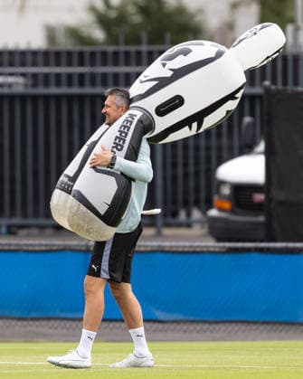 SOCCER - FIFA World Cup, WM, Weltmeisterschaft, Fussball 2026, preview SANTA BARBARA,CALIFORNIA,USA,06.JUN.26 - SOCCER - FIFA World Cup 2026, USA, Mexico, Canada, preview, Oesterreichischer Fussball-Bund, training team AUT. Image shows goal keeper coach Michael Gspurning (AUT).  GEPAxpictures xArminxRauthner