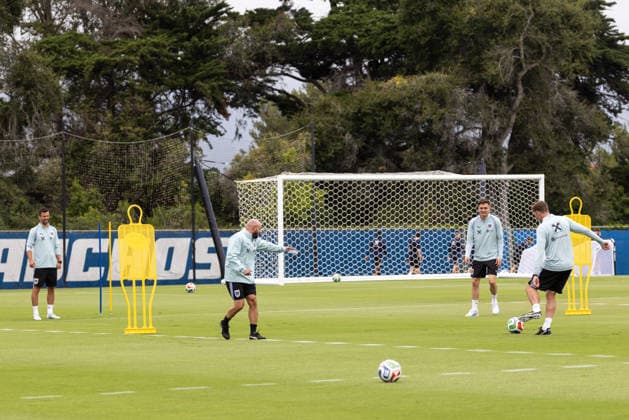 SOCCER - FIFA World Cup, WM, Weltmeisterschaft, Fussball 2026, preview SANTA BARBARA,CALIFORNIA,USA,06.JUN.26 - SOCCER - FIFA World Cup 2026, USA, Mexico, Canada, preview, Oesterreichischer Fussball-Bund, training team AUT. Image shows assistant coach Stefan Oesen, assistant coach Onur Cinel, video analyst Michael Brownlow and assistant coach Lars Kornetka (AUT).  GEPAxpictures xArminxRauthner