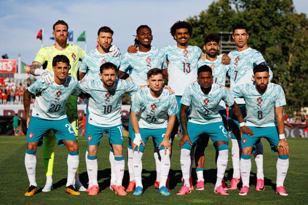 Team photo of Portugal seen during International Friendly, Länderspiel, Nationalmannschaft game between national teams of Portugal and Chile (Luis Loureiro Ball Raw Images PT) Oeiras Estadio Nacional Portugal Copyright: xLuisxLoureirox luisloureiro_portugal_chile_2526_2-78