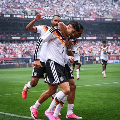 Fussball WM 2026 Testspiel im Chicago 06.06.2026 USA - Deutschland JUBEL Deutschland; Jonathan Tah, Torschuetze zum 0-1 Kai Havertz und Felix Nmecha (v.li.)