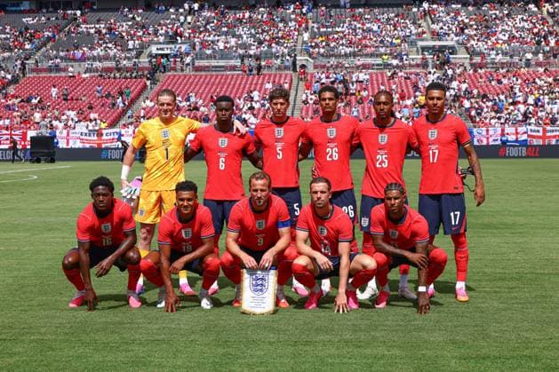 England team group, Mannschaftsbild, Totale England v New Zealand, International Friendly, Länderspiel, Nationalmannschaft Football, Raymond James Stadium, Tampa, Florida, USA - 06 Jun 2026Tampa Raymond James Stadium Florida (FL) United States of America EDITORIAL USE ONLY No use with unauthorised audio, video, data, fixture lists, club league logos or live services. Online in-match use limited to 120 images, no video emulation. No use in betting, games or single club league player publications. Copyright: xDustinxMarkland Shutterstockx 16912910x