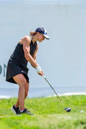 MADISON, WI - JUNE 06: Former Olympic Hockey Gold Medalist Caroline Harvey tees off during the celebrity foursome round of the PGA, Golf Herren Tour Champions American Family Insurance Championship golf tournament on June 6, 2026 at TPC Wisconsin Golf Course in Madison, WI. (Photo by Lawrence Iles Icon Sportswire) GOLF: JUN 06 PGA TOUR Champions American Family Insurance Championship EDITORIAL USE ONLY Icon2606060222