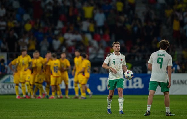 Football - International Friendly, Länderspiel, Nationalmannschaft - Romania v Wales BUCHAREST, ROMANIA - Saturday, June 6, 2026: Wales David Brooks looks dejected as Romanis score a second goal during an International Friendly match between Romania and Wales at the Stadionul Steaua. (Photo by Alex Nicodim Propaganda) BUCHAREST Stadionul Steaua BUCHAREST ROMANIA  Copyright: xDavidxRawcliffex P2026-06-06-Romania_Wales-254