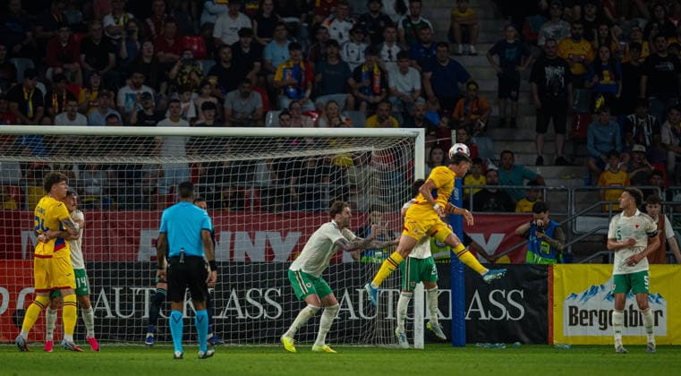 Football - International Friendly, Länderspiel, Nationalmannschaft - Romania v Wales BUCHAREST, ROMANIA - Saturday, June 6, 2026: Romania s Adrian Rus scores the winning second goal during an International Friendly match between Romania and Wales at the Stadionul Steaua. (Photo by Alex Nicodim Propaganda) BUCHAREST Stadionul Steaua BUCHAREST ROMANIA  Copyright: xDavidxRawcliffex P2026-06-06-Romania_Wales-259