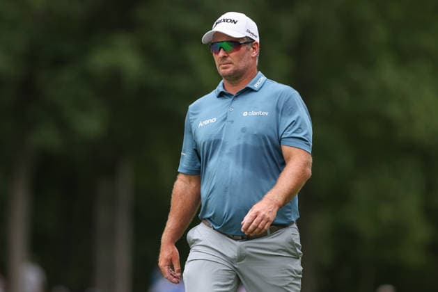 DUBLIN, OH - JUNE 06: Ryan Fox of New Zealand walks on the 9th hole fairway during the third round of the Memorial Tournament presented by Workday at Muirfield Village Golf Club on June 6, 2026 in Dublin, OH. (Photo by Ian Johnson Icon Sportswire) GOLF: JUN 06 PGA, Golf Herren the Memorial Tournament presented by Workday EDITORIAL USE ONLY Icon260606011