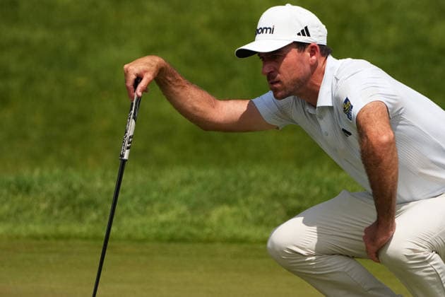 DUBLIN, OH - JUNE 06: Nick Taylor of Canada lines up a putt on the 14th green during third round of the Memorial Tournament on June 06, 2026 at the Muirfield Village Golf Club in Dublin, Ohio. (Photo by Jason Mowry Icon Sportswire) GOLF: JUN 06 PGA, Golf Herren the Memorial Tournament presented by Workday EDITORIAL USE ONLY Icon260606035