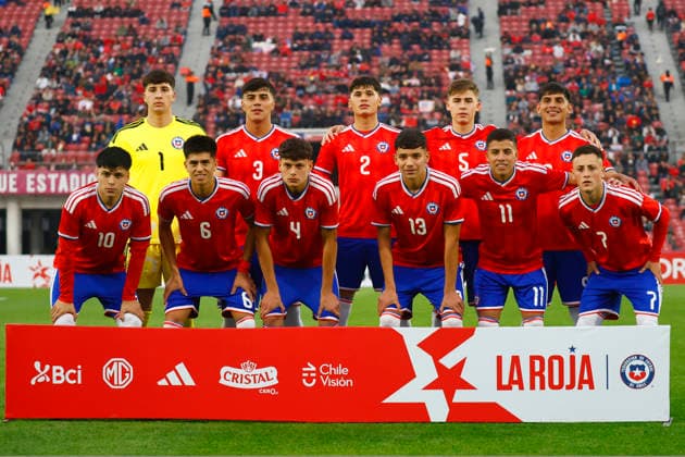 Futbol, Chile vs Brasil. Partido amistoso categoria sub 20. ElÊequipoÊde de la seleccion chilena es fotografiado durante un partido amistoso de la categoria sub 20 realizado en el estadio Nacional de Santiago, Chile. 06 06 2026 Dragomir Yankovic Photosport Football, Chile vs Brazil. U-20 friendly match. ChileÕs team are photographed during a U-20 friendly match at Nacional stadium in Santiago, Chile. 06 06 2026 Dragomir Yankovic Photosport Chile vs Brasil, amistoso sub 20, 2026 
