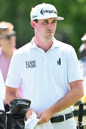 June 6, 2026: J.T. Poston (USA) before teeing off on the first holeduring the third round of the Memorial Tournament in Dublin, Ohio. Cal Media Dublin USA - ZUMAc04_ 20260606_zma_c04_010 Copyright: xBrentxClarkx