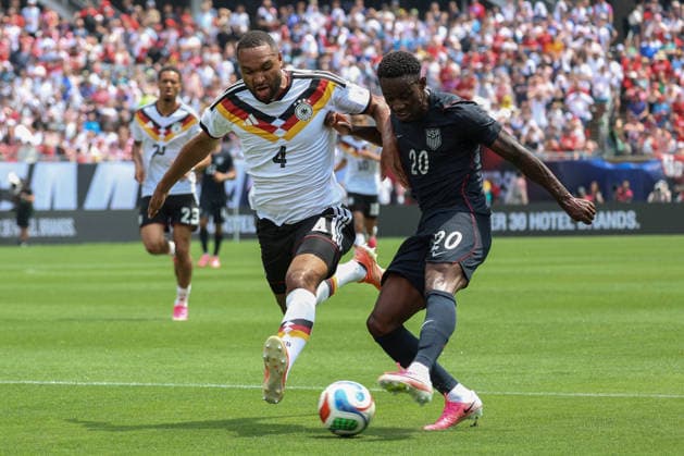 CHICAGO, USA - June 6: Folarin Balogun (20 USMNT) shoots the ball during the International Friendly, Länderspiel, Nationalmannschaft game between the US Men’s national team, Nationalteam and Germany at Soldier Field on Saturday, June 6 in Chicago, USA  Copyright: xShainaxBenhiyoun SPPx Sportspressphoto_SPR162130