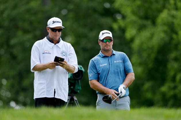 DUBLIN, OH - JUNE 06: Ryan Fox of New Zealand and caddie Dean Smith look on before playing from the tee at the eighteenth hole during the third round of the Memorial Tournament presented by Workday 2026 on June 06, 2026 at Muirfield Village Golf Club in Dublin, Ohio. (Photo by Joe Robbins Icon Sportswire) GOLF: JUN 06 PGA, Golf Herren the Memorial Tournament presented by Workday EDITORIAL USE ONLY Icon5732606060203