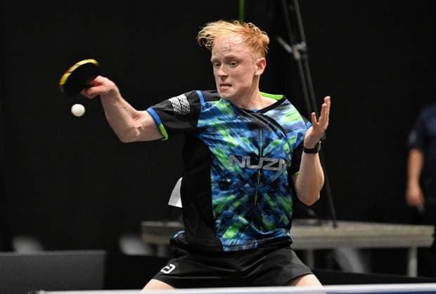 Andre Bertelsmeier wehrt gegen Dimitrij Ovtcharov fünf Matchbälle und steht erstmals im Halbfinale der Deutschen Meisterschaften Andre Bertelsmeier wehrt gegen Dimitrij Ovtcharov fünf Matchbälle und steht erstmals im Halbfinale - LOTTO Thüringen TT-Finals 2026 in Erfurt. Deutsche Meisterschaften der Damen und Herren am 6. Juni 2026 in der Messe Erfurt. Erfurt Messe Erfurt Thüringen Deutschland