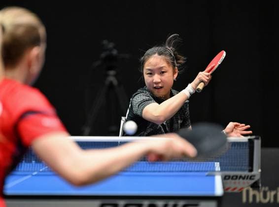 Die 16 Jahre alte Abwehrspielerin Lisa Wang vom 1. FC Saarbrücken-TT steht erstmals im DM-Halbfinale Die 16 Jahre alte Abwehrspielerin Lisa Wang vom 1. FC Saarbrücken-TT zieht überraschend erstmals in ein DM-Halbfinale der Damen ein - LOTTO Thüringen TT-Finals 2026 in Erfurt. Deutsche Meisterschaften der Damen und Herren am 6. Juni 2026 in der Messe Erfurt. Erfurt Messe Erfurt Thüringen Deutschland