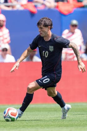 2026 Soccer International Friendly, Länderspiel, Nationalmannschaft - USMNT vs Germany US Men s national team, Nationalteam forward Christian Pulisic (10) dribbles during the 2026 International Friendly World Cup tune-up Coca-Cola Sendoff Match vs Germany National Team at Soldier Field in Chicago, IL on Jun 6. Germany defeated USMNT 2-1. (Max Siker Image of Chicago Illinois United States EDITORIAL USE ONLY Copyright: xImagexofxSportx MaxxSikerx iosphotos411807