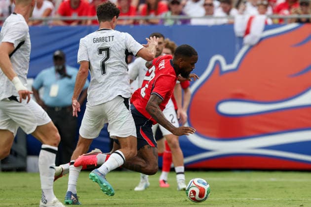 RECORD DATE NOT STATED 6th June 2026; Raymond James Stadium, Tampa, Florida, United States of America; Friendly International Football, England versus New Zealand; Ivan Toney of England and Matthew Garbett of New Zealand collide in the box and there is no penalty call DavidxBuono