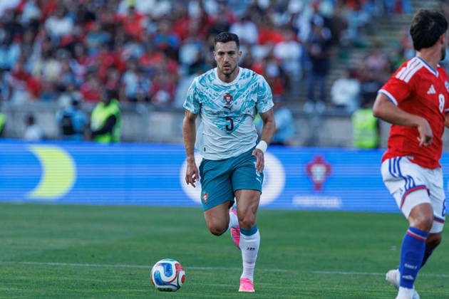 Diogo Dalot seen during frendly match between teams of Portugal and Chile Estadio do Jamor (Luis Loureiro Ball Raw Images PT) Oeiras Estadio do Jamor Portugal Copyright: xLuisxLoureirox LLOR5146