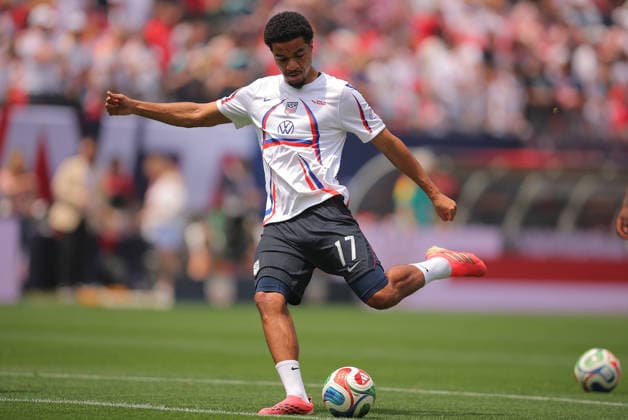 CHICAGO, IL - JUNE 06: Malik Tillman 17 of the United States prior to a friendly match between Germany on June 6, 2026 at Soldier Field in Chicago, Illinois. (Photo by Melissa Tamez Icon Sportswire) SOCCER: JUN 06 USA vs Germany EDITORIAL USE ONLY Icon260606100